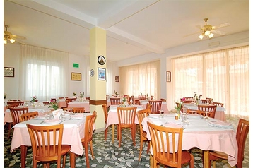 Italija Hotel Marebello di Rimini, Eksterier